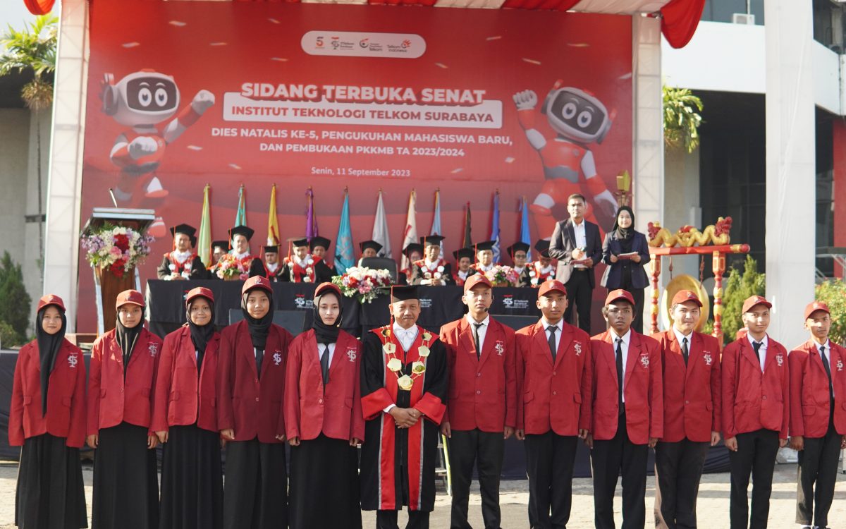 Kemeriahan Kegiatan PKKMB 2023 Institut Teknologi Telkom Surabaya