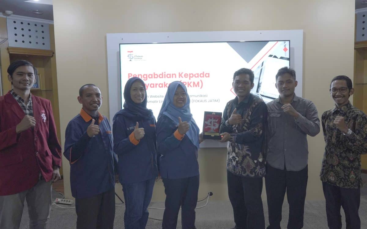 Kolaborasi ITTelkom Surabaya dengan FOKALIS : Tingkatkan Informasi Astronom Amatir Jatim