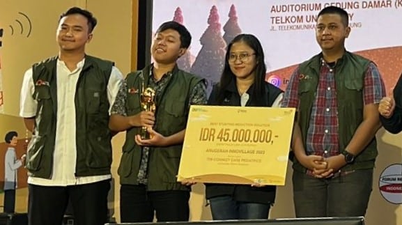 Prestasi Tiada Henti: Mahasiswa SI Telkom University Surabaya Raih Penghargaan di Innovillage 2023